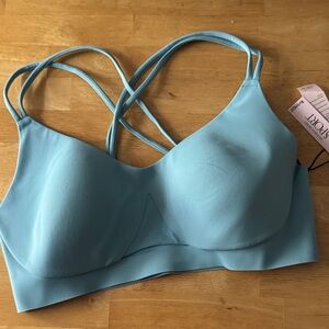 VS Light Blue Strappy Wireless Sports Bra